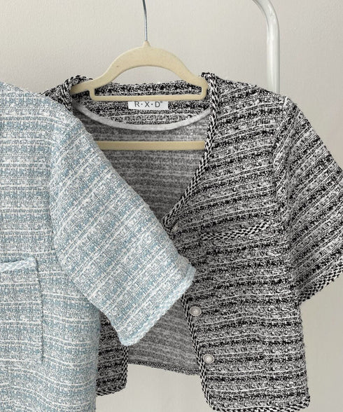 ツイード風ジャケットノーカラージャケット レディース パールボタン オフィス夏服 ショート丈アウター フォーマル カーディガン きれいめ羽織り サマージャケット夏 86SSJL-022